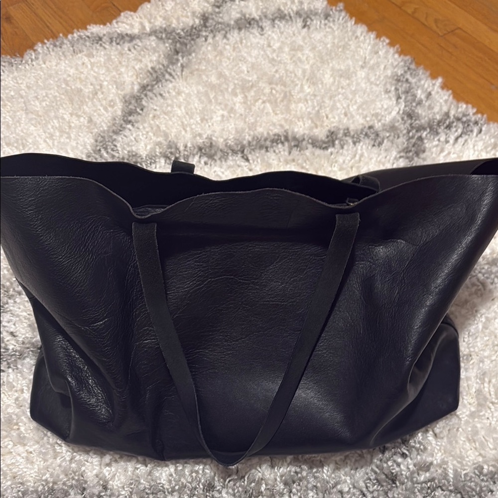 Madewell black leather tote